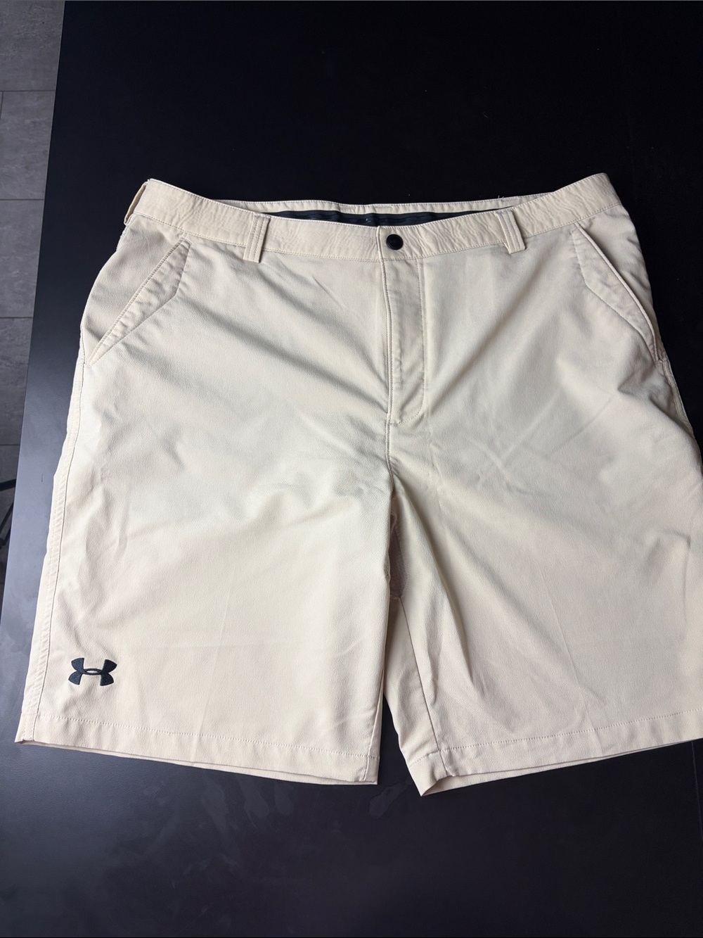 Under Armour Men's Light Beige Athletic Shorts